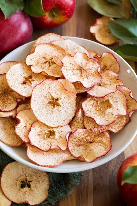 How to Make Baked Apple Chips at Home